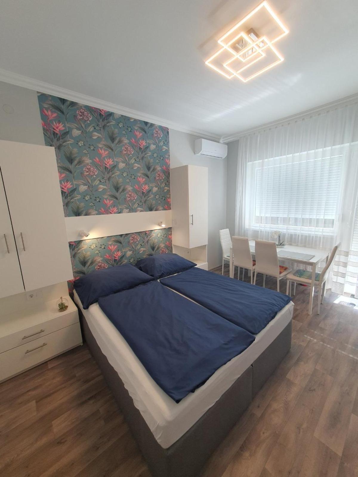Lara Apartments Siofok Luaran gambar