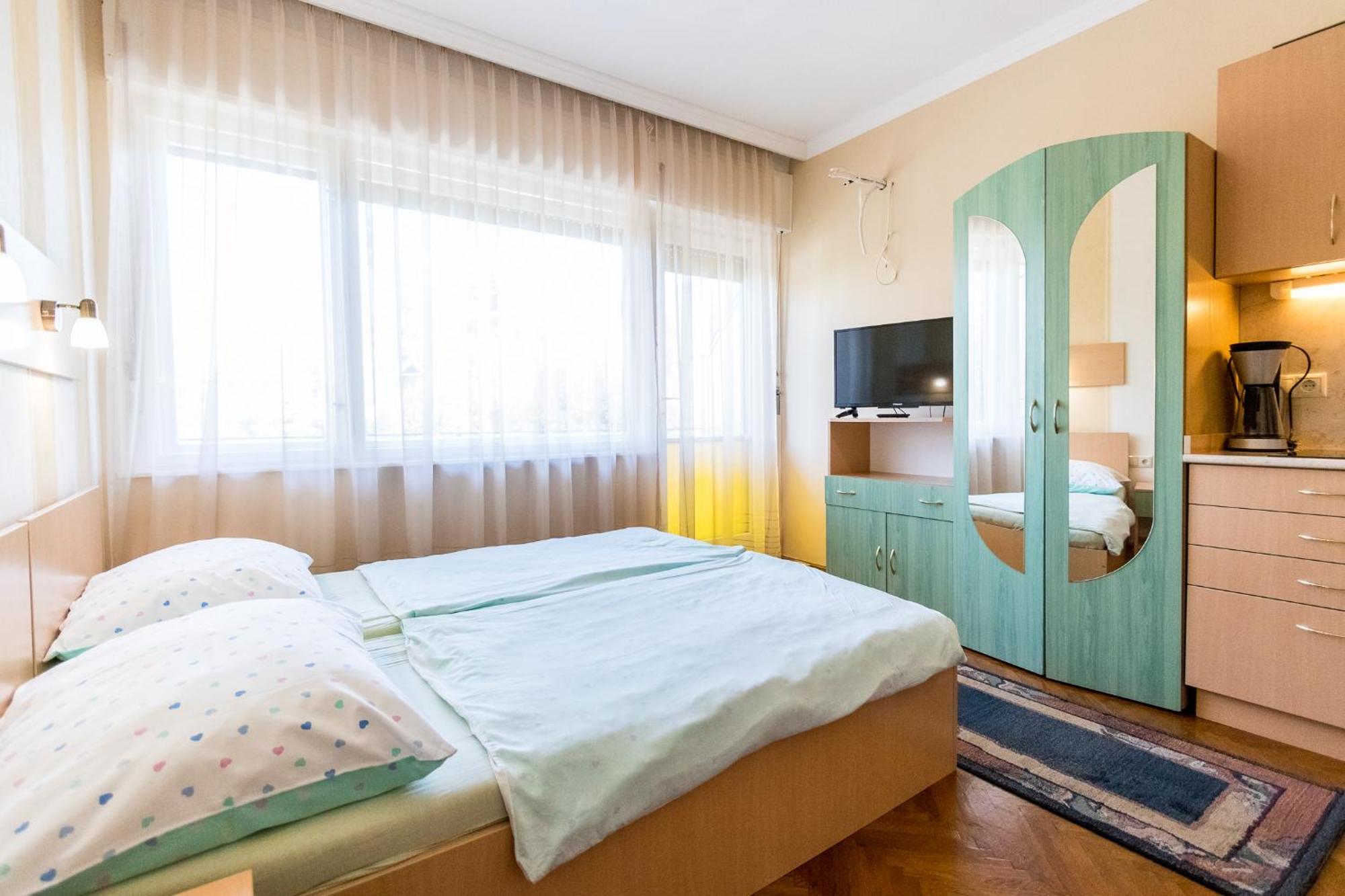 Lara Apartments Siofok Luaran gambar