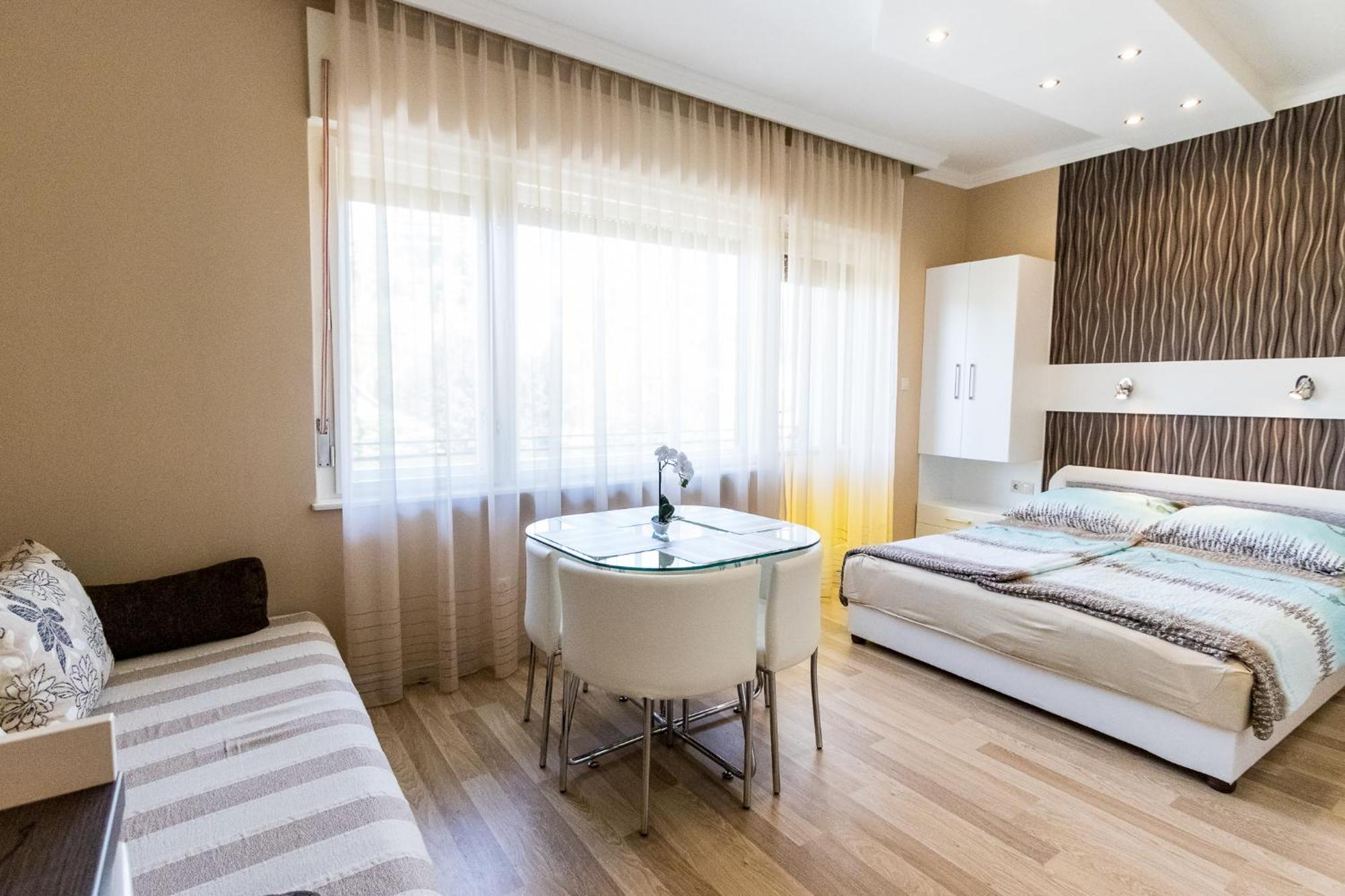 Lara Apartments Siofok Luaran gambar